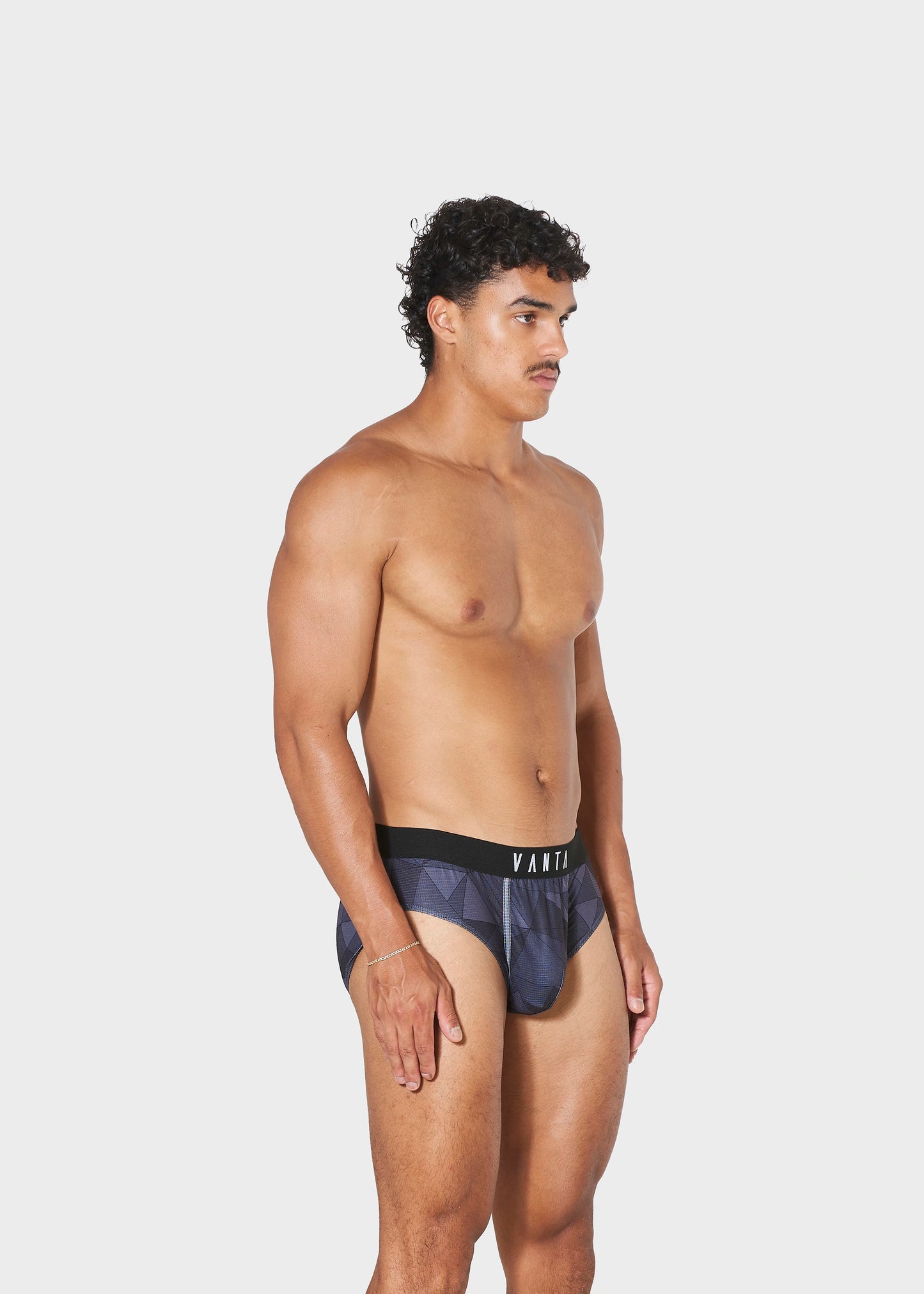 THE NINJA (BRIEF)